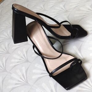 Princess polly black square toe heel